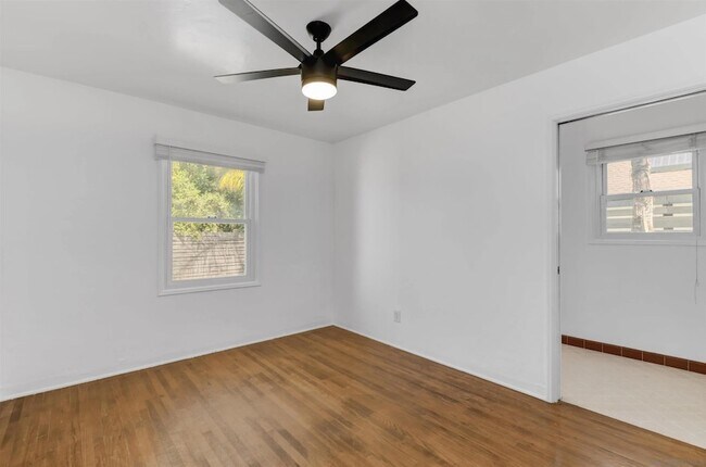Building Photo - 4774 College Ave