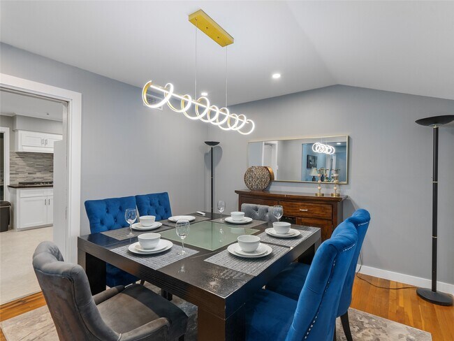 Building Photo - 4119 Mischire Dr