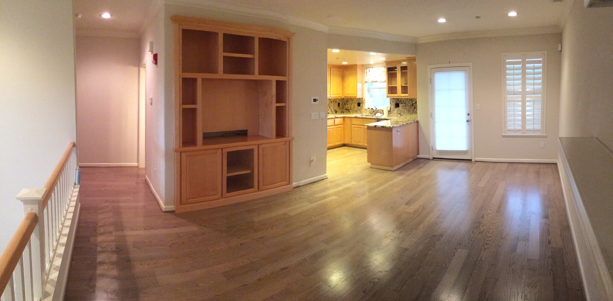 Building Photo - 2110 Northshore Dr