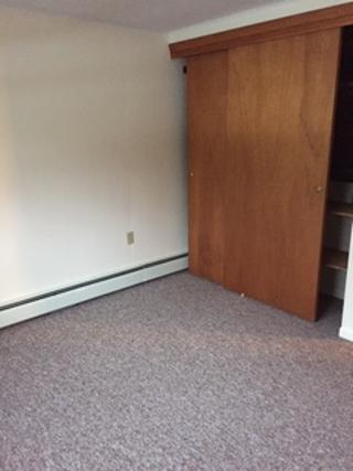 Bed Rm Closet - 300 S Side Dr