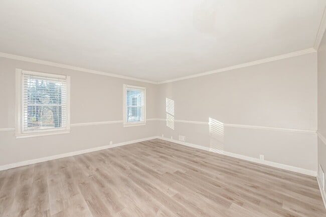 Building Photo - 2481 Old Salem Cir SE