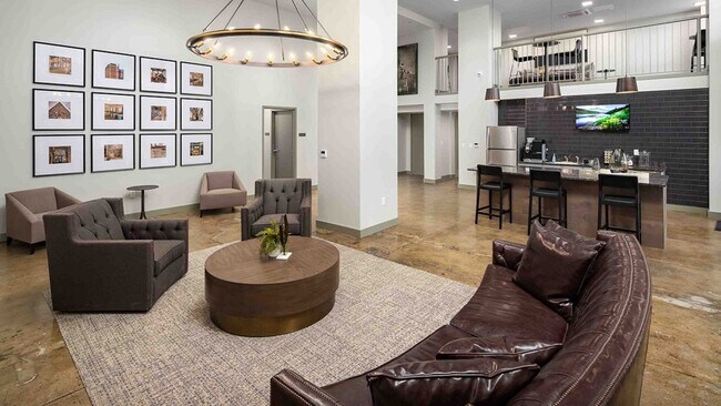 Building Photo - 2308 4th Ave N