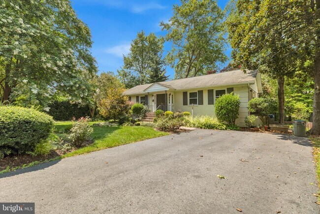 Building Photo - 4314 Argonne Dr