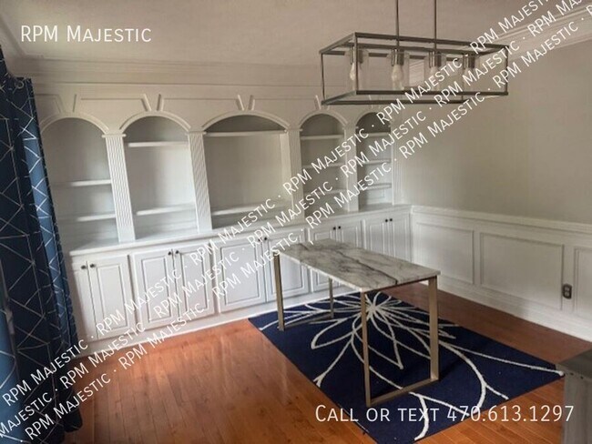 Building Photo - 6960 Whispering Oaks Ct