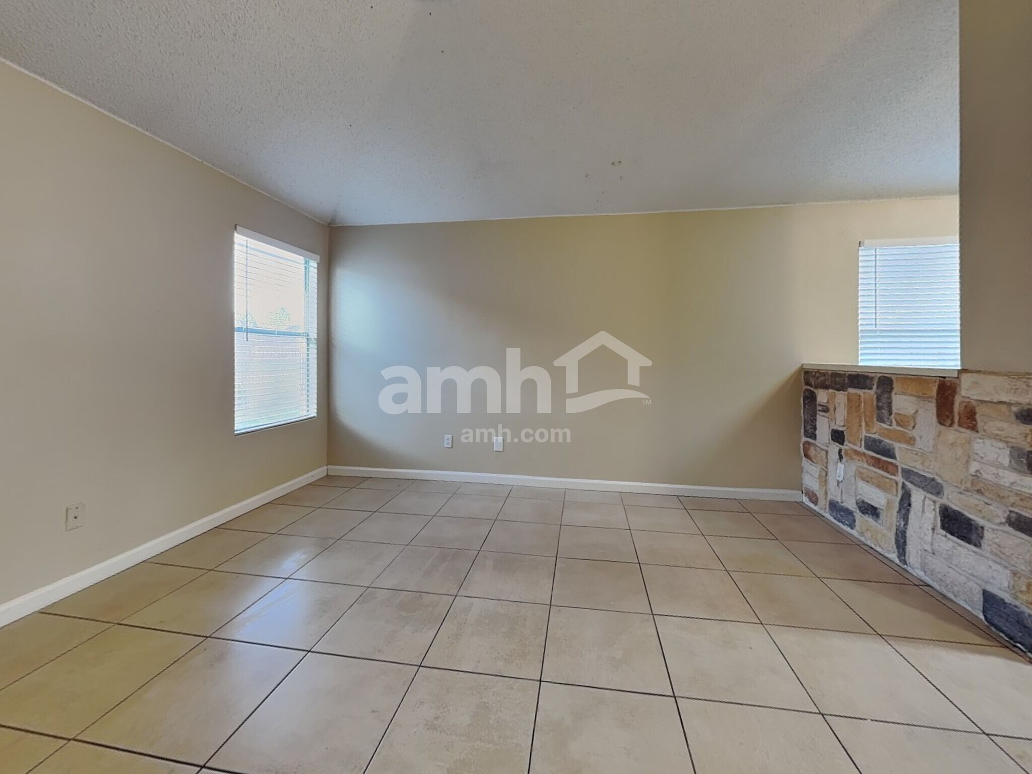 Building Photo - 800 Castlewick Ct