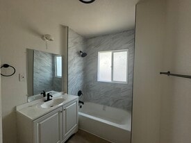 Building Photo - 775 S San Antonio Ave