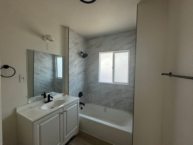 Building Photo - 775 S San Antonio Ave