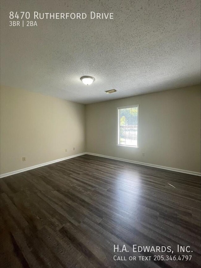 Building Photo - 8470 Rutherford Dr