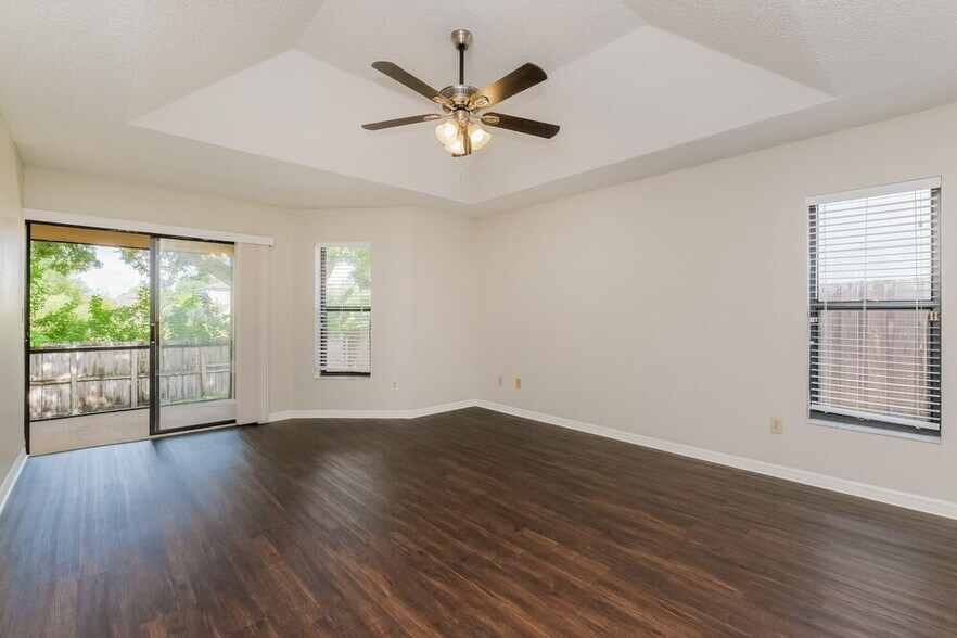 Building Photo - 5713 Erhardt Dr