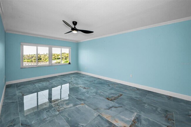 Building Photo - 100 Bluff View Dr