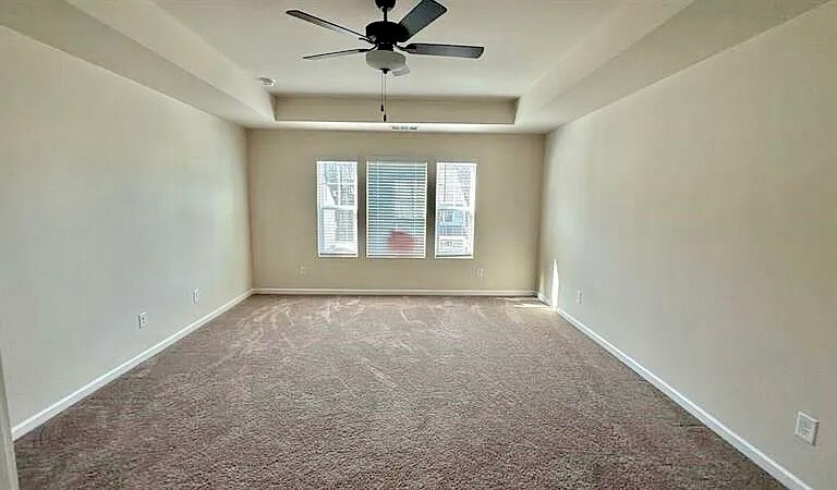 Building Photo - 105 Berry Dr