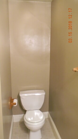 Building Photo - 418 N High St