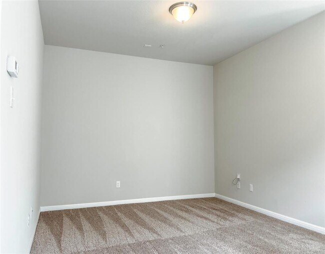 Building Photo - 7220 Wyoming Springs Dr