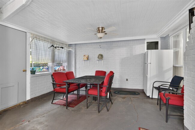 Building Photo - 5714 Arbor Vitae Dr