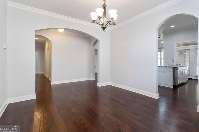 Building Photo - 330 La Perla Dr