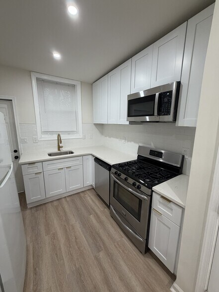 Building Photo - 1424 N Corlies St