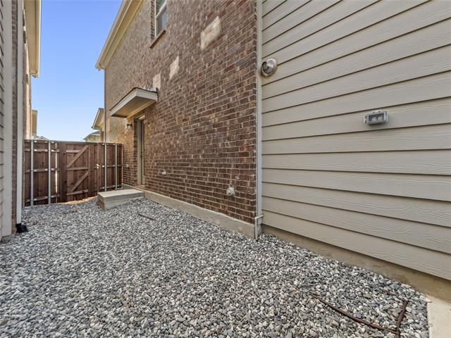 Building Photo - 2745 Acadia Dr