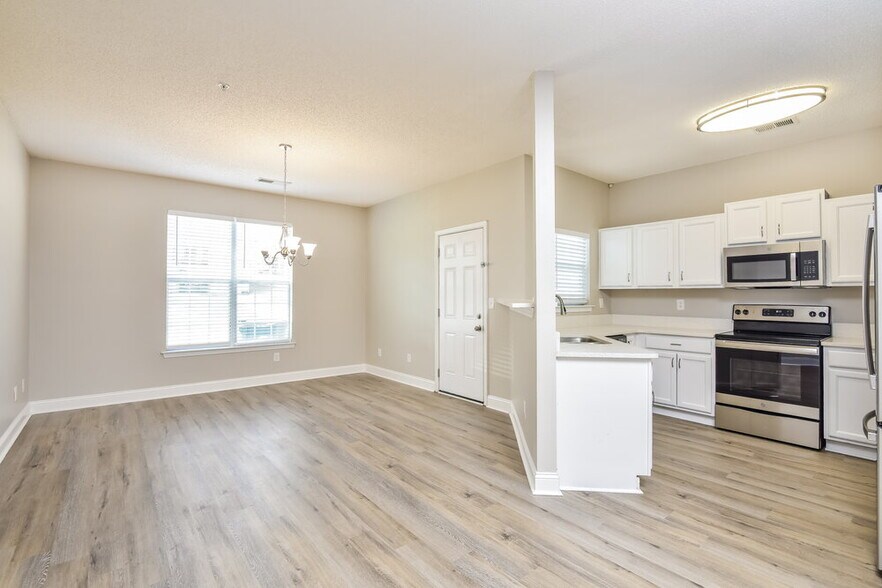 Building Photo - 206 Odyssey Turn NW
