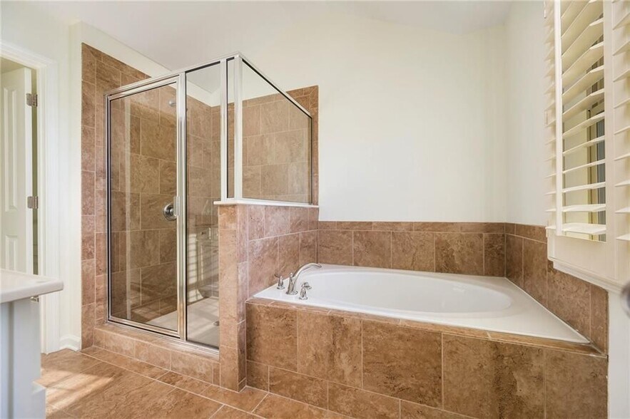 Building Photo - 4148 Baverton Dr