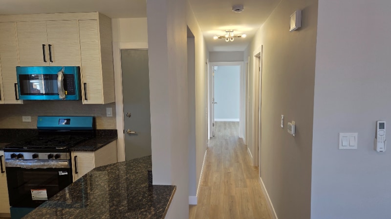 Building Photo - 8023 W Churchill Ave