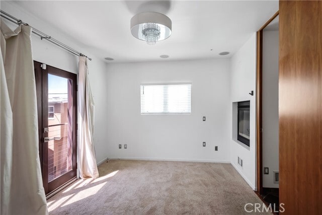 Building Photo - 3316 Crest Dr