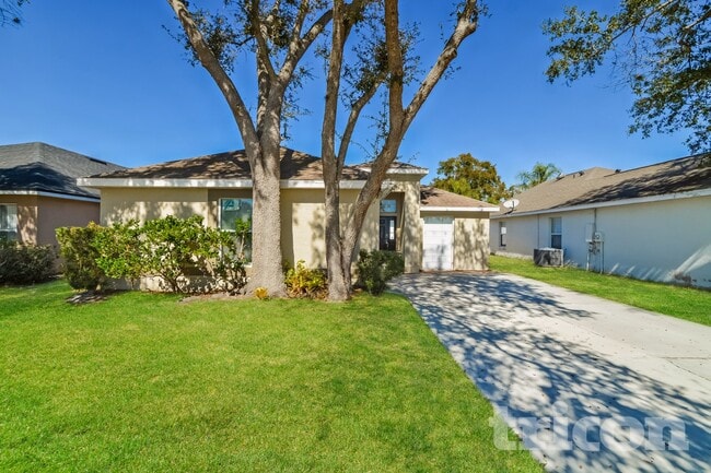 Building Photo - 2680 Chatham Cir