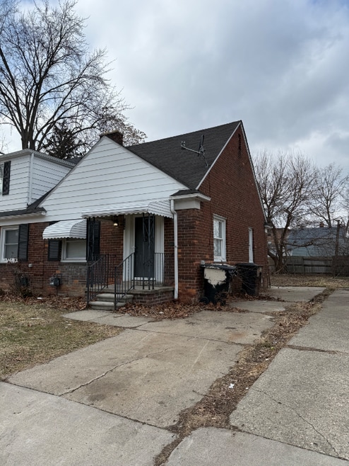 Building Photo - 17179 Ontario St