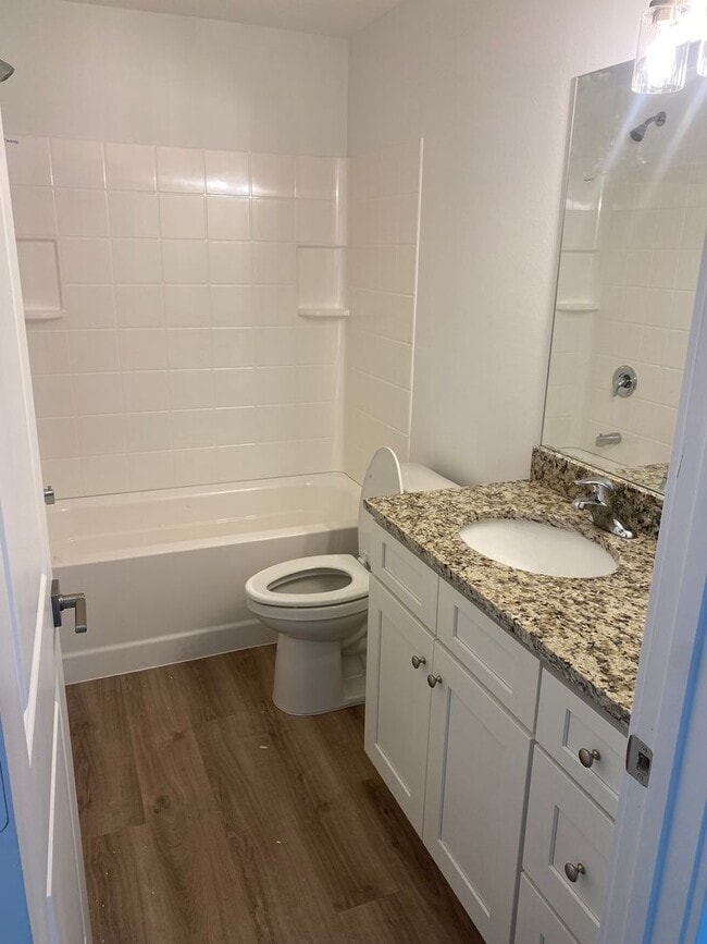 Building Photo - 3 Bedroom, 2 Bathroom home for rent