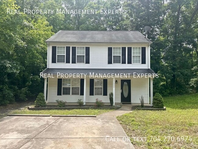 Primary Photo - 11330 Astoria Dr