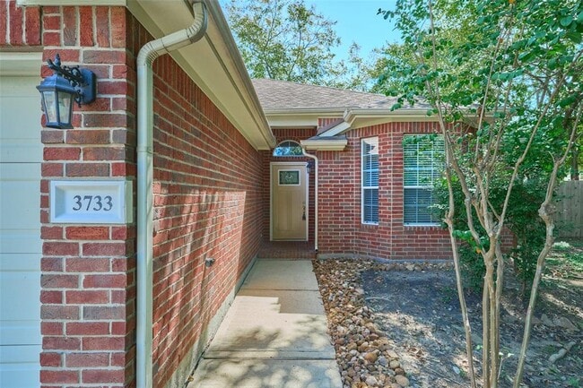 Building Photo - 3733 Breckenridge Dr