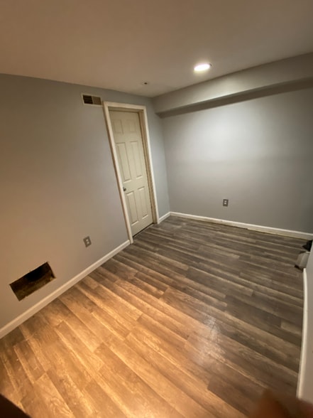 Building Photo - 2241 Cedley St