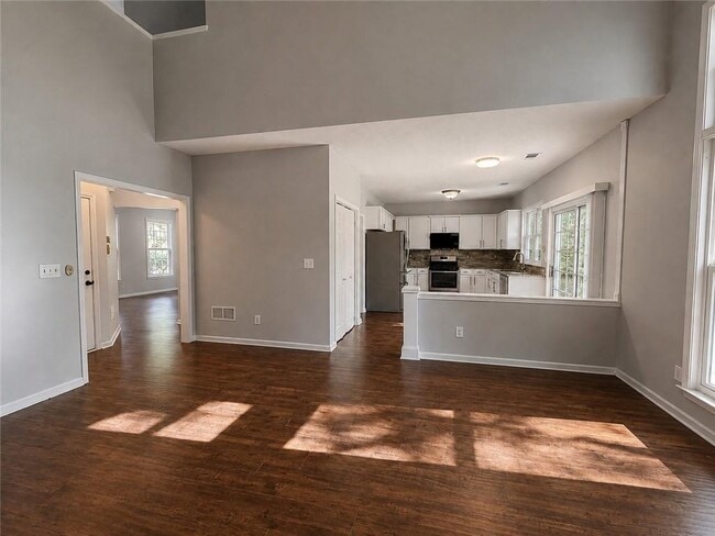 Building Photo - 535 Arncliffe Ct