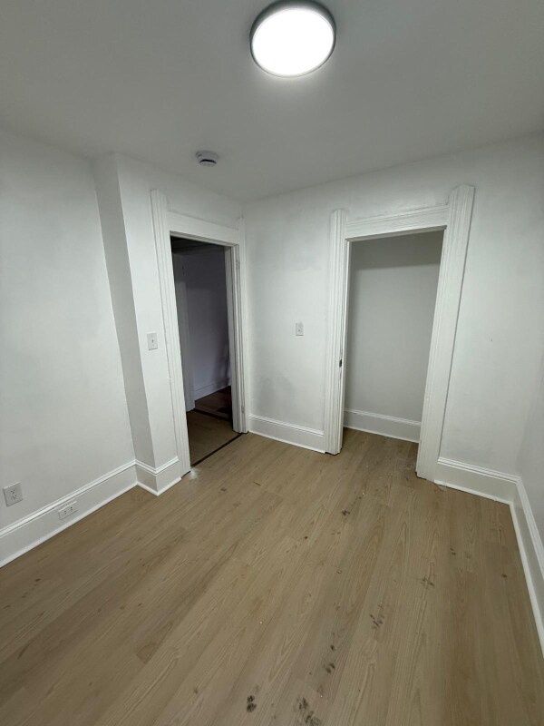 Building Photo - 1447 W 101st St