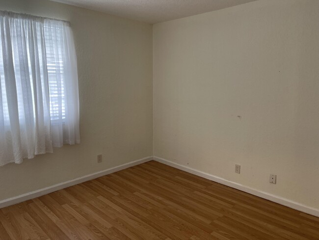 Building Photo - 6508 Via Regina