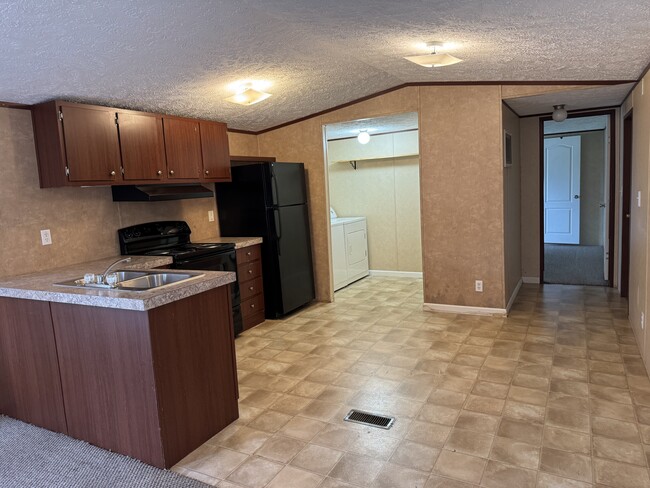 Building Photo - 330 Gaither Rd