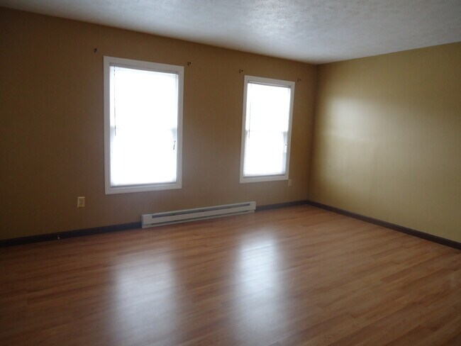 Building Photo - 206 Nottoway Dr