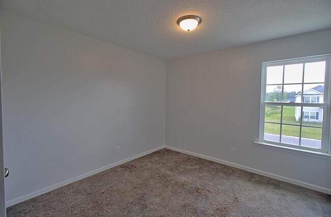 Building Photo - 29 Quarter Horse Run