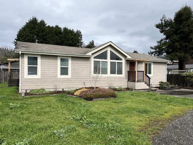 Building Photo - 1759 Glendale Dr