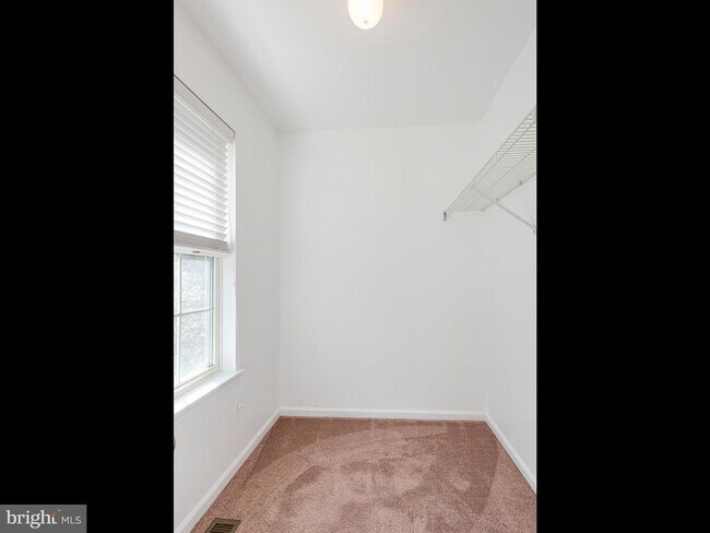 Building Photo - 109 Driftwood Ln