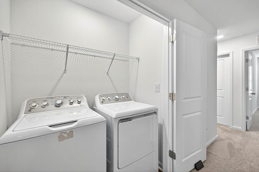 Building Photo - 6150 Calle Ochoa St