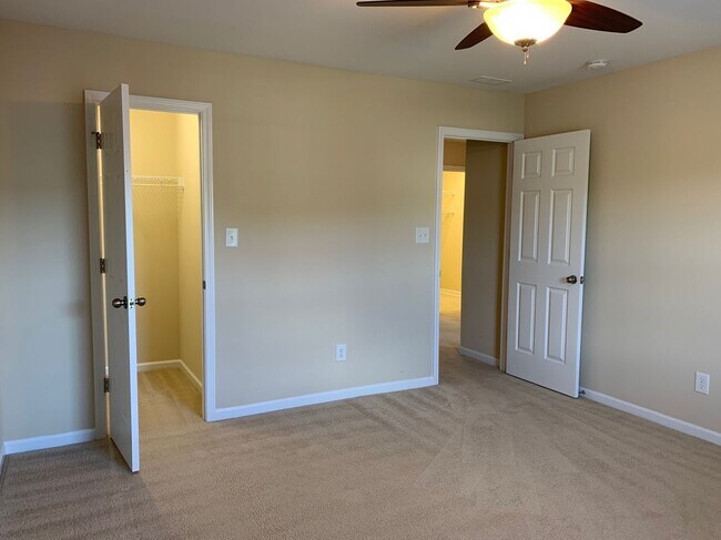 Building Photo - 112 Cobblebrook Ct