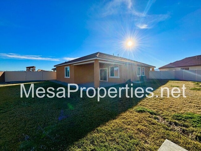 Building Photo - 15886 Rain Lily Ct