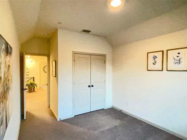 Building Photo - 1002 Switchgrass Ln