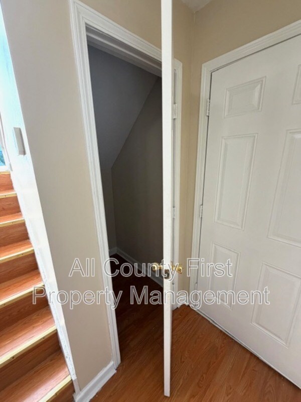 Building Photo - 2237 Hidden Creek Dr