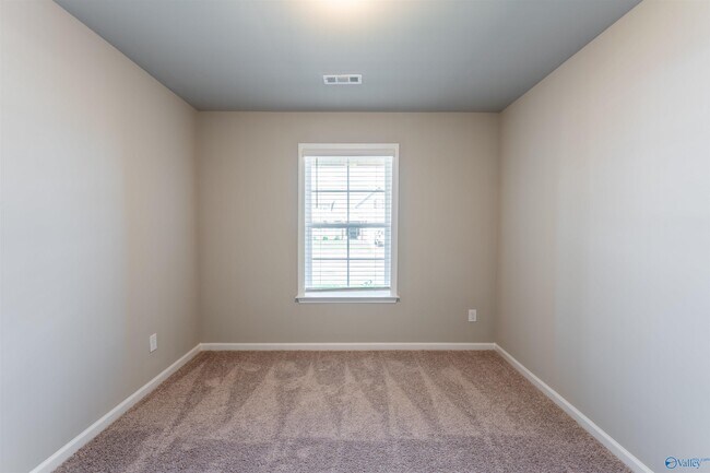 Building Photo - 118 Ocean Springs Ave