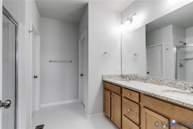 Building Photo - 713 McCormick Farm Dr