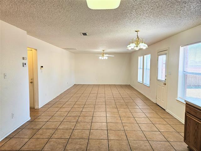 Building Photo - 8405 3 Bars Dr