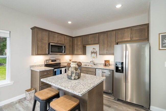 Building Photo - 2301 Point Pl