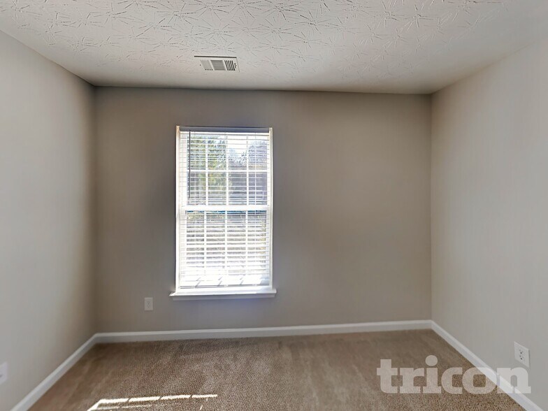 Building Photo - 177 Arrowhead Dr