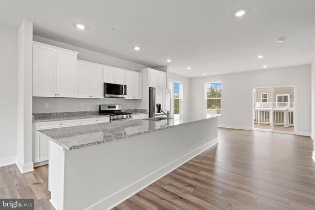 Building Photo - 1723 Water Xing Rd